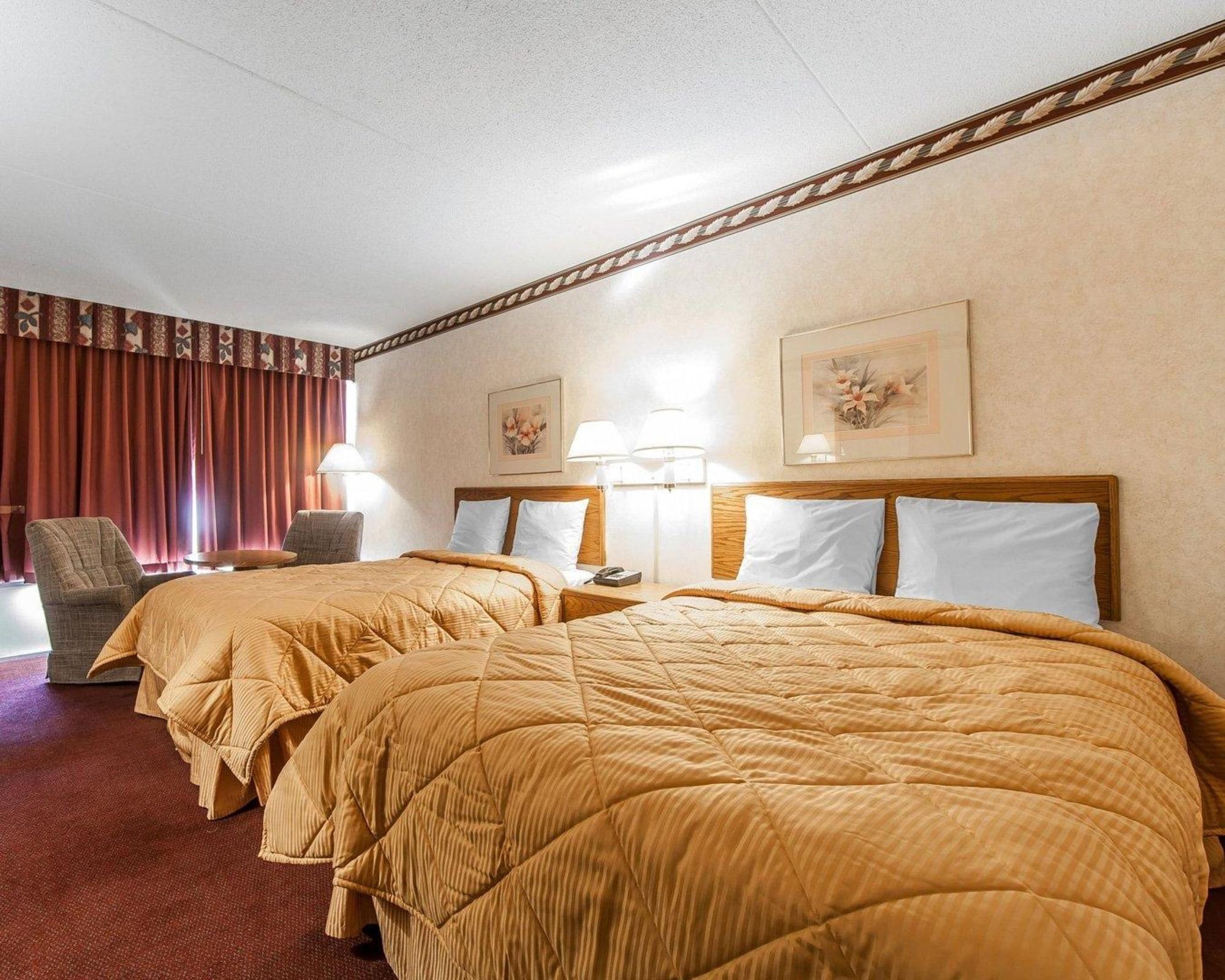 סוויטווטר Rodeway Inn מראה חיצוני תמונה